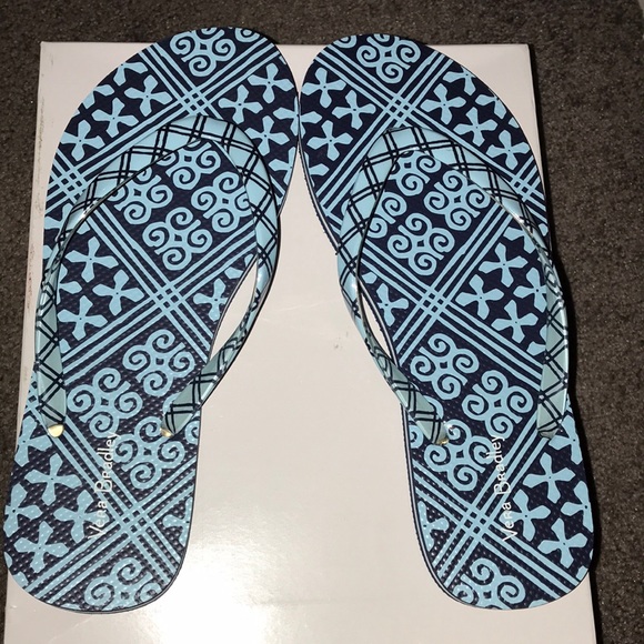 Vera Bradley Flip Flops. NWOT. - Picture 3 of 12